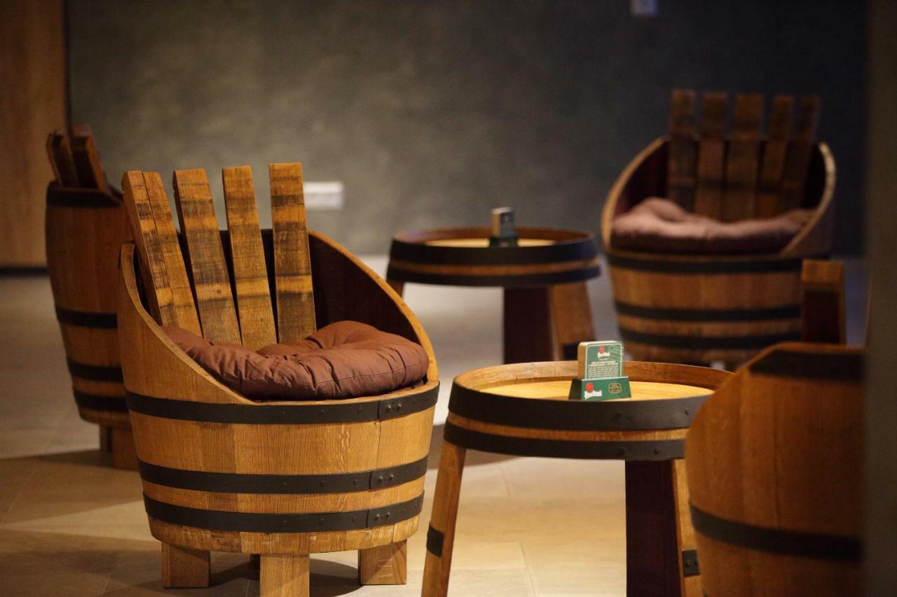 Aroma Gold Hotel Dolni Bousov ภายนอก รูปภาพ
